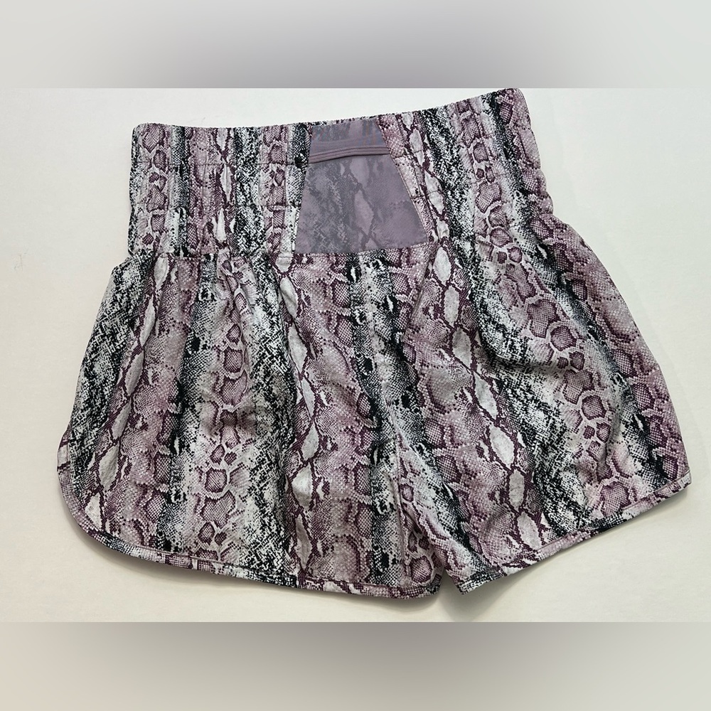 FP Movement The Way Home Shorts in Anaconda Venom  Size: S NWT - Picture 3 of 13